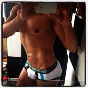 Alexander Escort putos hombres, putas mujeres, travestis de todas las regiones en Santiago |  90046495  muy hot calenton macho sure&Ntilde;o pasivo versatil , Alexanderguapo chico chileno calenton