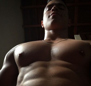 Jako Escort putos hombres, putas mujeres, travestis de todas las regiones en Santiago |  Scort , masajista dotado 20 cm guapo discreto ..999349215, Culon lampi&Ntilde;o , buen cuerpo , cumplidor sexual