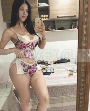 Andrea Escort putos hombres, putas mujeres, travestis de todas las regiones en Santiago |  Ven puedes elejir a tu masajista somos 2 muy calientes y complacientes , Sensual rico momento sensitivo 